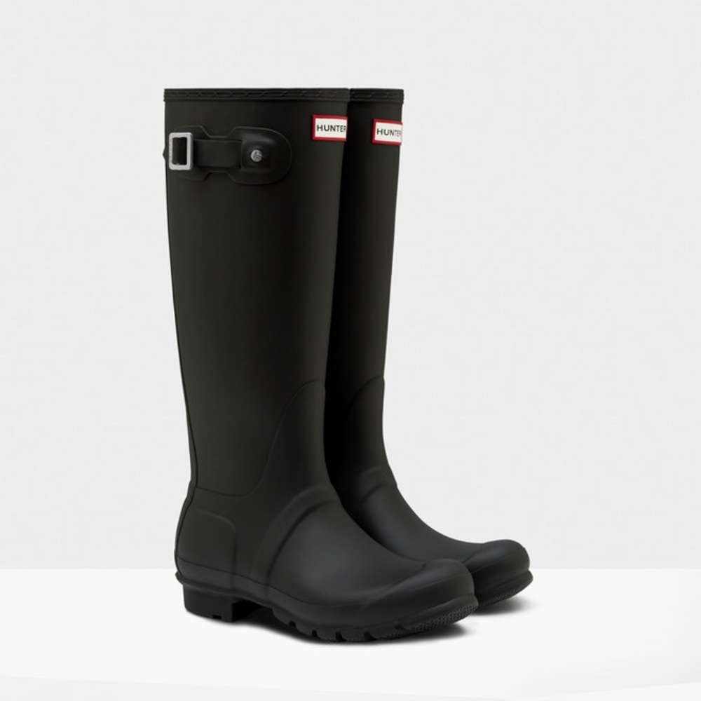 Talle black matte hunter boots